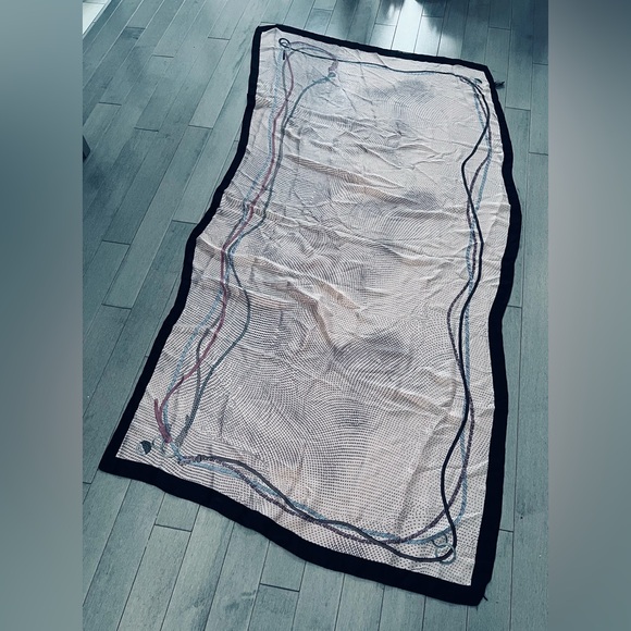 LARGE HERMÈS 68x34 SCARF MIRAGE CHEVAL - Picture 2 of 10